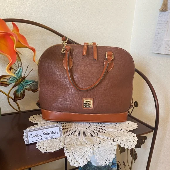 EUC Dooney & Bourke Pebble Grain Sierra Zip Zip Bark or Chocolate? - Picture 1 of 15